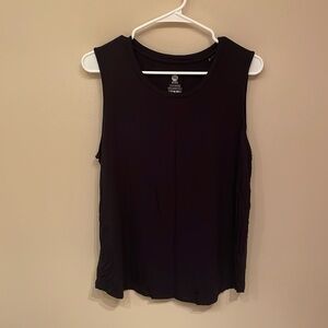 Kindred Braverly - Bundle of 2 Tops - Large Everyday Maternity & Nursing Shirts